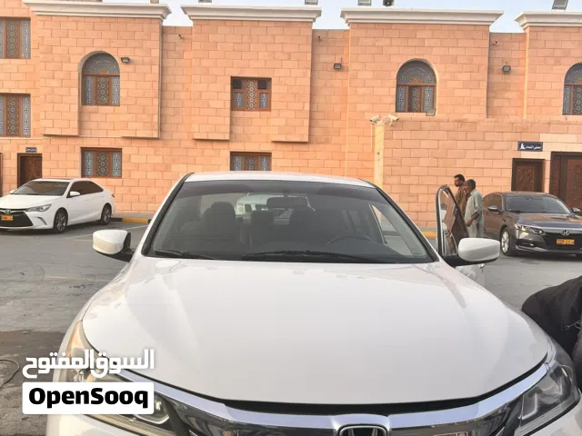 هوندا اكورد 2016