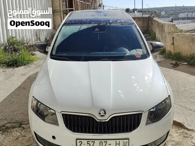 2016 سكودا اوكتافيا Standard