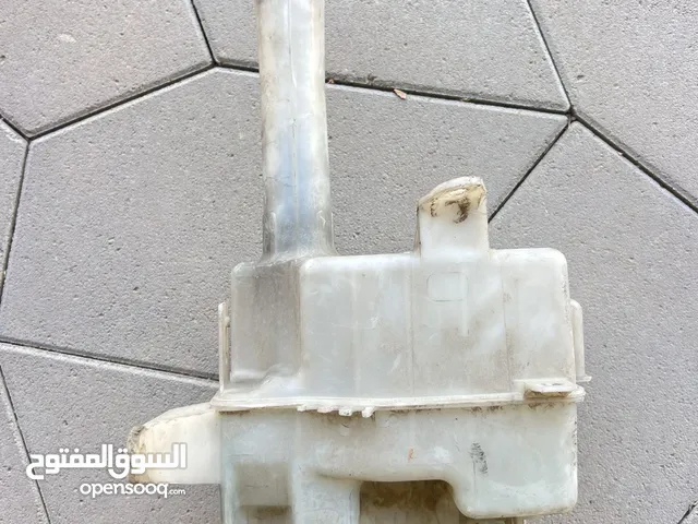دبة ماء كامري 2002