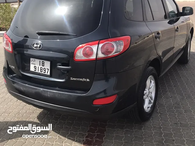 Hyundai Santa Fe Standard in Aqaba