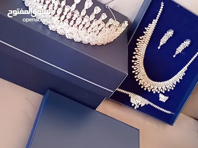 طقم زركون لون فضي اصلي مع علبه فخمه