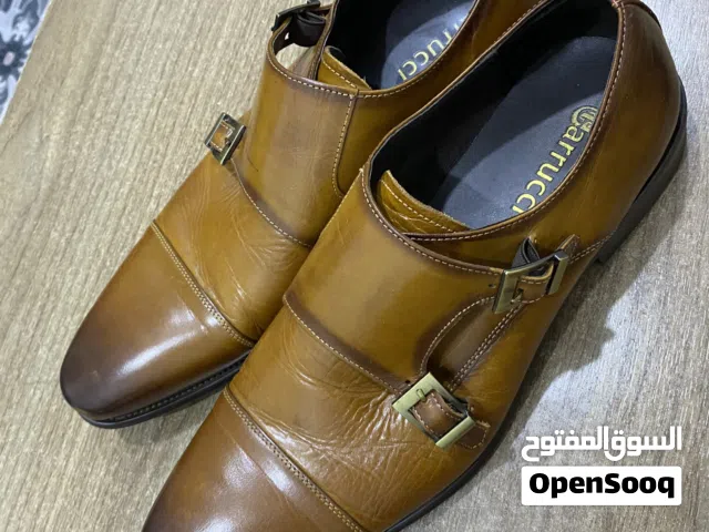 حذاء أمريكي للبيع