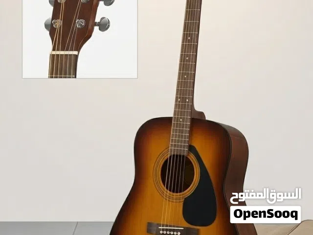 Yamaha Acoustic Guitar with Stand – Excellent Condition