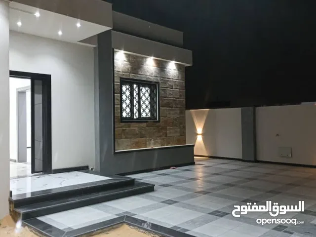 منزل أرضي جديد ما شاء الله للبيع في مدينة طرابلس منطقة عين زارة بالقرب من جامع موسي كوسا