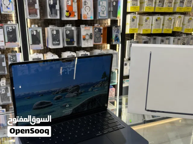 MacBook Air 13-inch with Apple M4 chip //  ماك بوك اير  13 انش 16 رام 256 جيجا