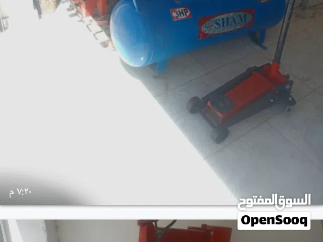 ماكنة بناشر وجك تمساح وكمبريسة هواء 200لترللبيع بسعر مغري 600دينار