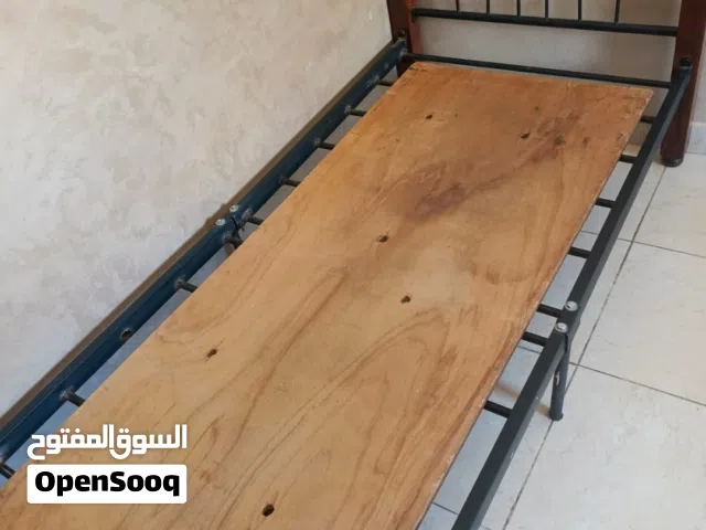 تخت حديد مفرد