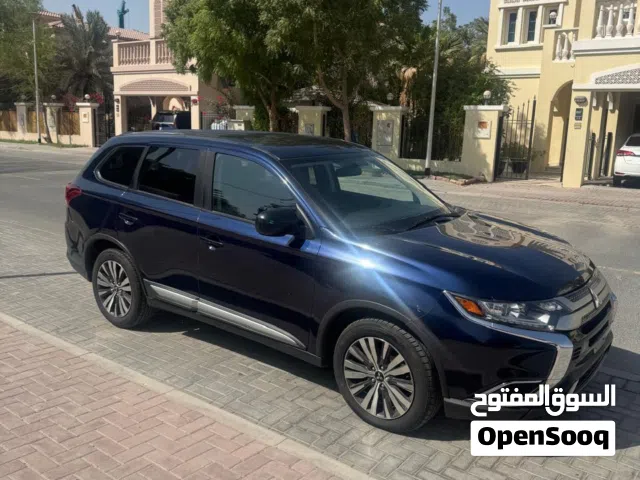 2019 ميتسوبيشي اوتلاندر Standard
