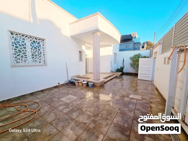190 m2 3 Bedrooms Townhouse for Sale in Tripoli Al-Sabaa