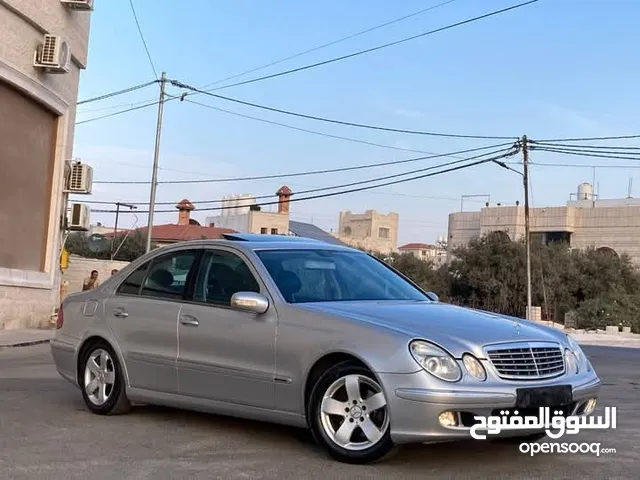 مرسيدس E200 كومبريسر مالك اول من الشركة  2004 1800cc بيان جمركي جديد كوشوك جديد كفالة فحص 7 جيد