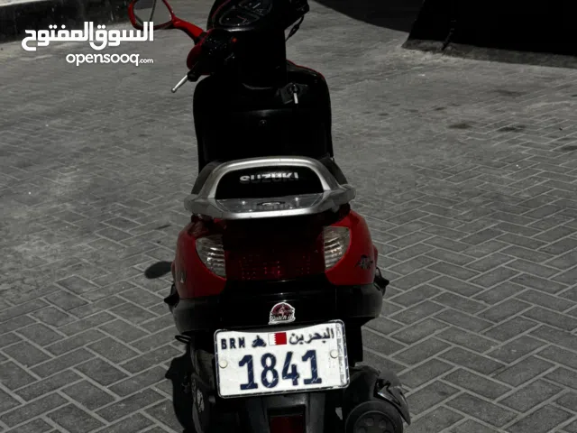 للبيع سكوتر سوزكي مسجلة مأمنة موديل 2011