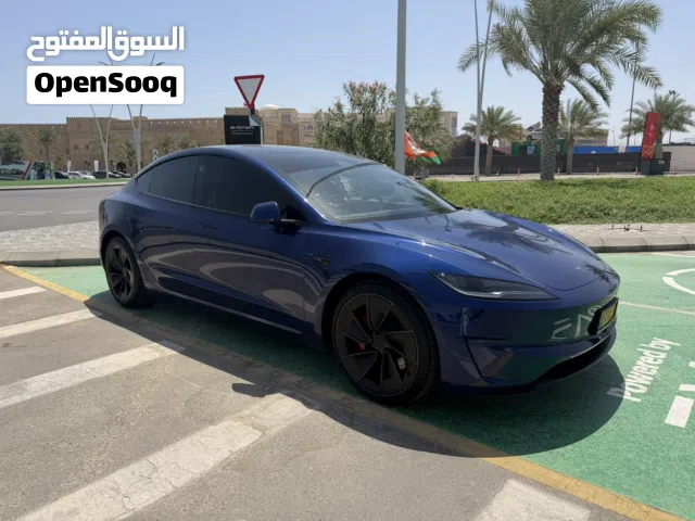 2024 تيسلا موديل 3 Performance