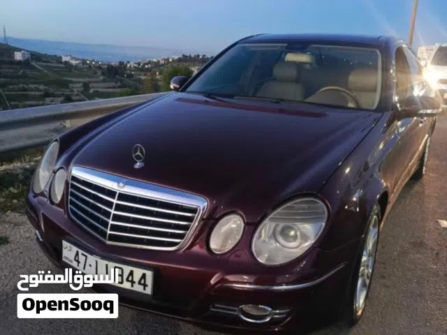 2008 مرسيدس بنز الفئة-E E 200