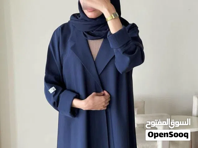 عبايا جاهزه تتوفر جميع الاشكال مقاسات مختلفه
