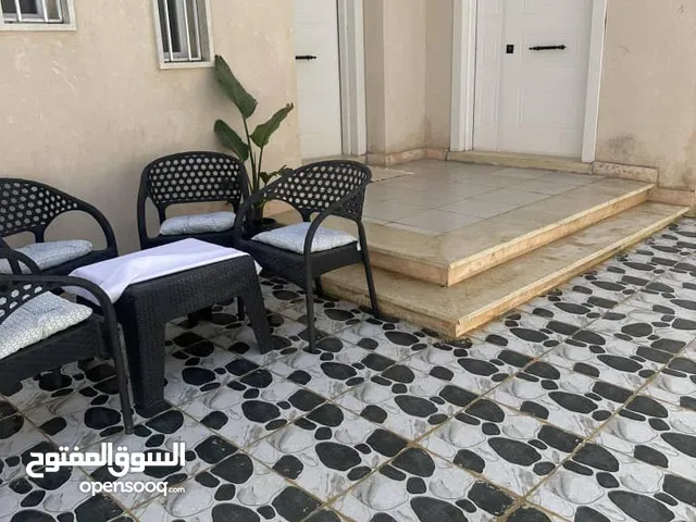 200 m2 3 Bedrooms Townhouse for Sale in Tripoli Al-Najila