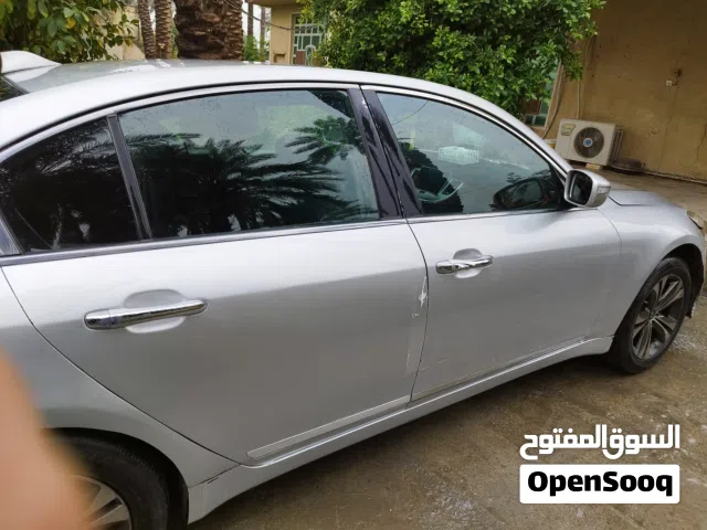 جنيسز للبيع