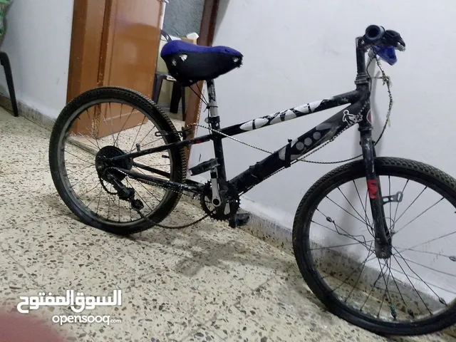 بسكليت جنط 22 جنزير فرك البسكليت بسم الله ماشاء الله بحالة جيدة جدا الموقع حي نزال قرب مسجد زينب