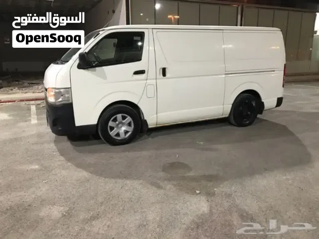 تويوتا فان هايس بضاعه للتوصيل