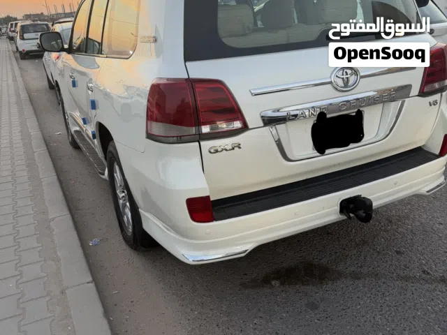2008 نيسان اخرى