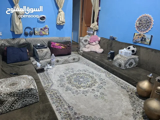 ملحق مفروش للايجار بالسالميه لمده شهر ونص