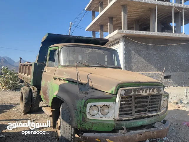 قلاب تيوتا للبيع