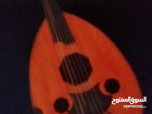 عود بحالة ممتازة