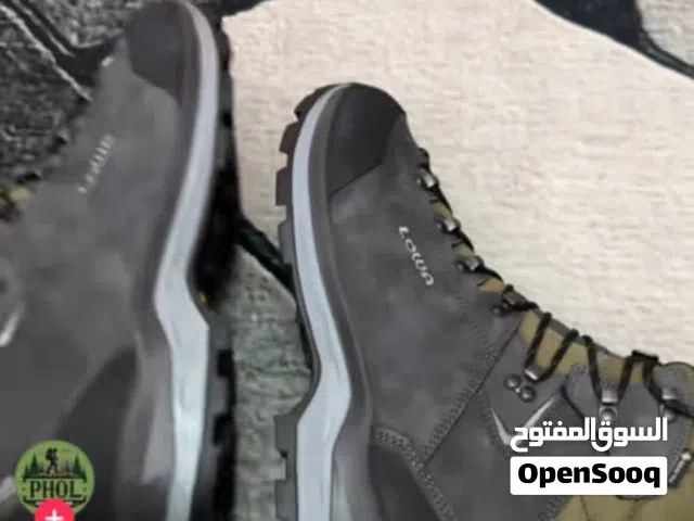 42.5 Sport Shoes in Ubari