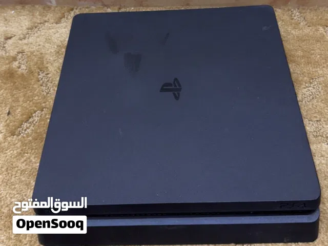 سوني 4 للبيع مع اربع اشرطه وشاشة قيمنق