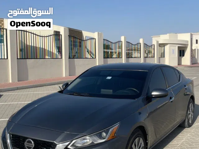 2020 Nissan Altima SV