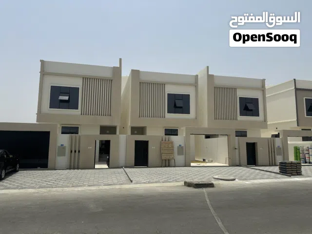 346 m2 4 Bedrooms Villa for Sale in Muscat Amerat