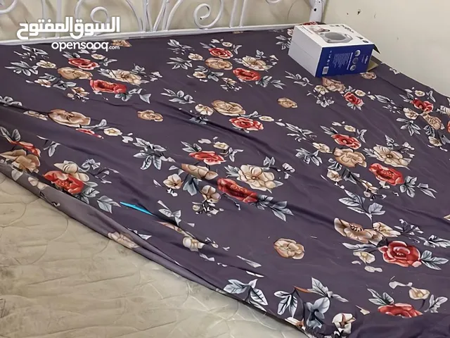 سرير يتسفط : سرير يتسفط حديد : للبيع في الكويت على السوق المفتوح