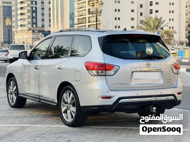 nissan pathfinder 2014