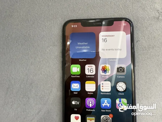 للبيع ايفون 11 برو ماكس نظيف بحالة ممتازة