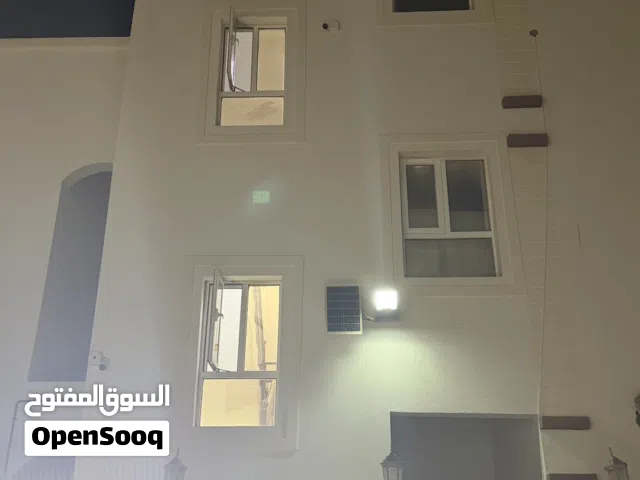 156 m2 3 Bedrooms Apartments for Rent in Muscat Al Maabilah