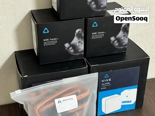 3x VIVE trackers 3.0 with 2 HTC VIVE base stations 1.0