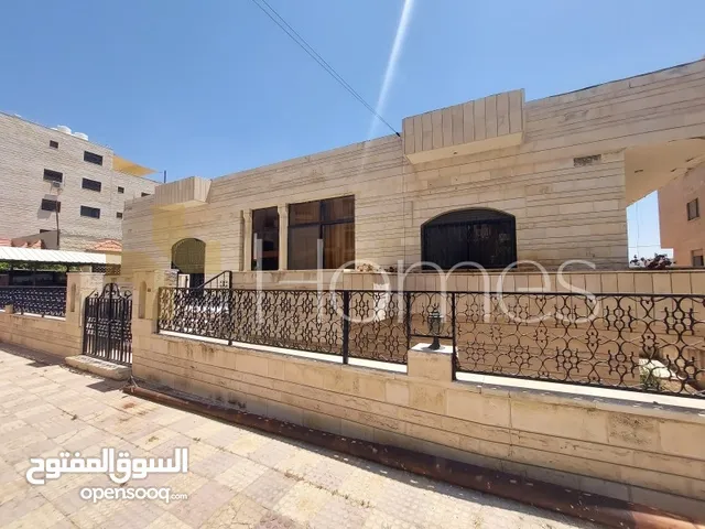 480 m2 More than 6 bedrooms Villa for Sale in Amman Um El Summaq