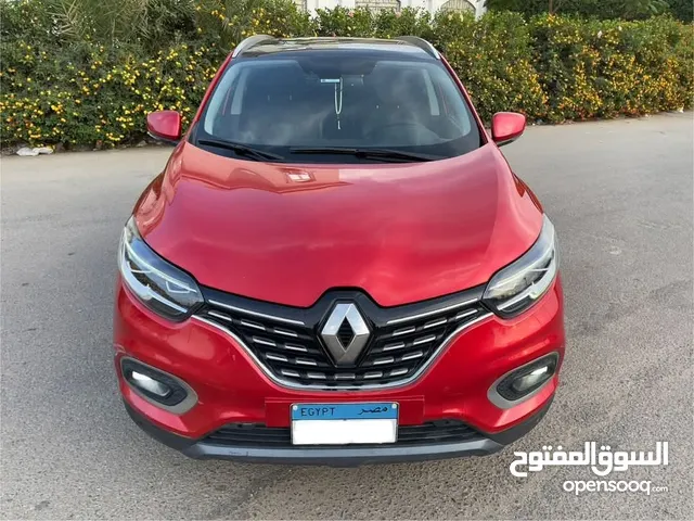 رينو كادجار موديل 2022 اعلي فئه وكيل باقي سنه ضمان في التوكيل مالك اول
