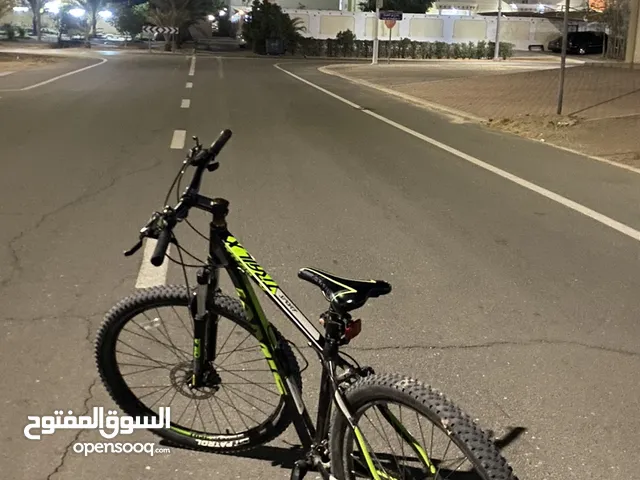 للبيع سيكلين بقمه نظافه استعمال بسيط وزين لجميع الأعمار ويتحمل كل الأوزان السعر 450 وقابل للتفاوض