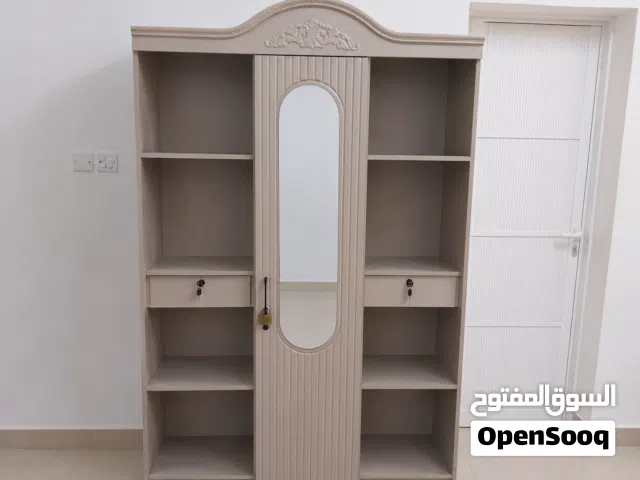 كبت خزانة للبيع في العامرات