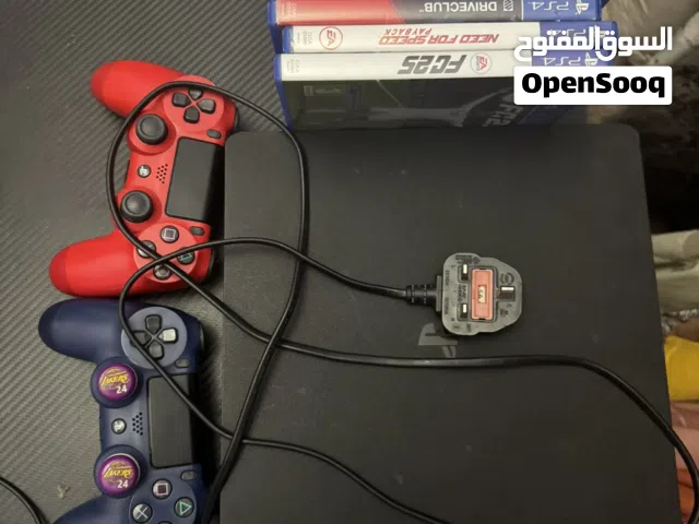 + PS4 Bundle – 2 Controllers + 8 Games + headset