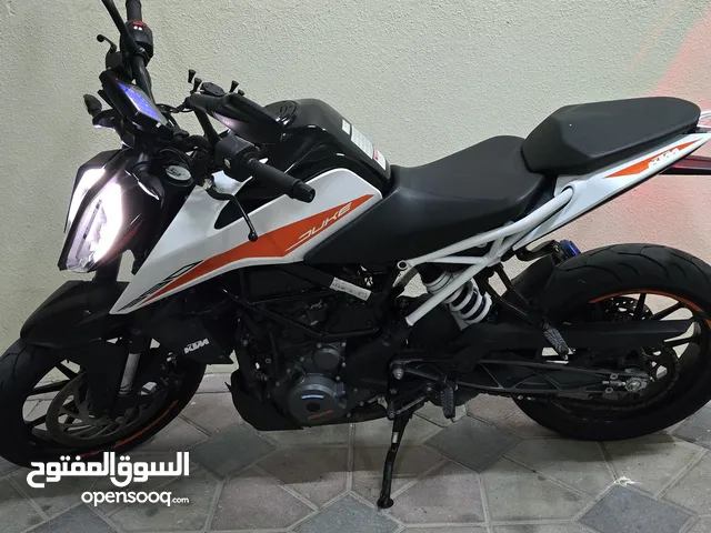 ktm duke 390