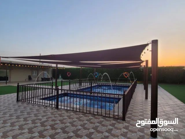 3 Bedrooms Chalet for Rent in Al Batinah Barka