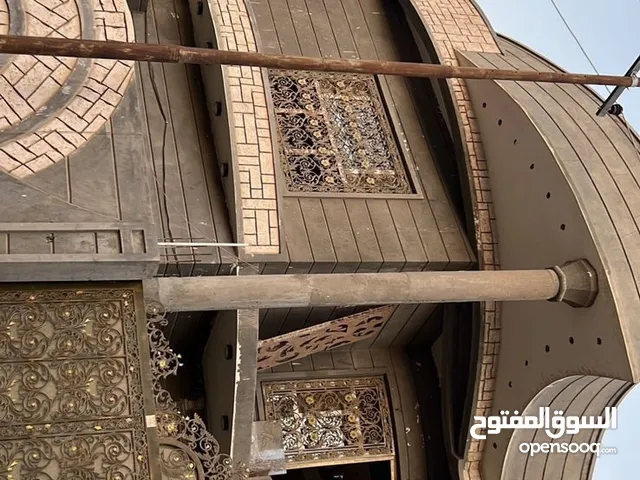 242m2 5 Bedrooms Townhouse for Sale in Basra Abu Al-Khaseeb
