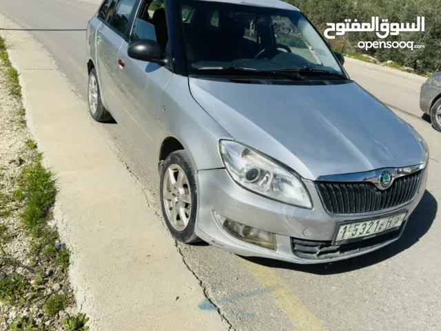 سكودا فابيا 2012