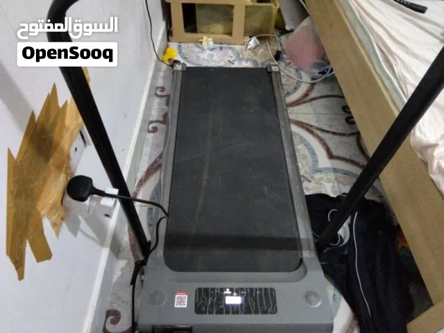جيهاذ مشي سرعته 10 كلم في الساعه صار له عندي شهران فقط والجهاز قوي جدا جدا لانني انا اشتريته ب 900 د