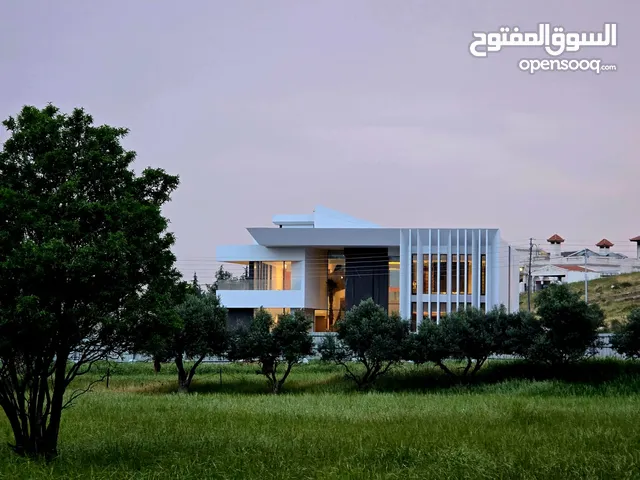 للبيع فيلا في دابوق في الأردن منطقة القصور الملكية