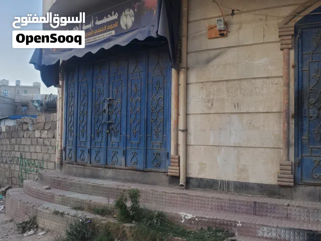 دكانين تجاري للايجار على شارعين ركنيه شارع زفلت وشارع 14 متر في حي بيت بوس حي اللكمه قرب فرزه اللكمه