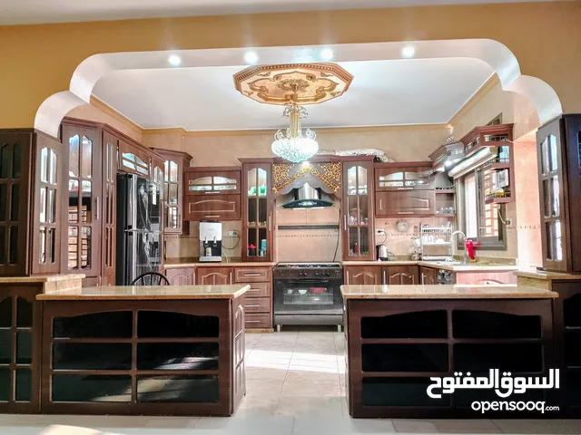 200 m2 3 Bedrooms Apartments for Sale in Amman Al Bnayyat