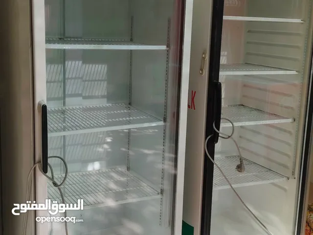 عارضات عموديه وطرحيه  البيع شرط شغل  نضيف جدا  شراي يتصل