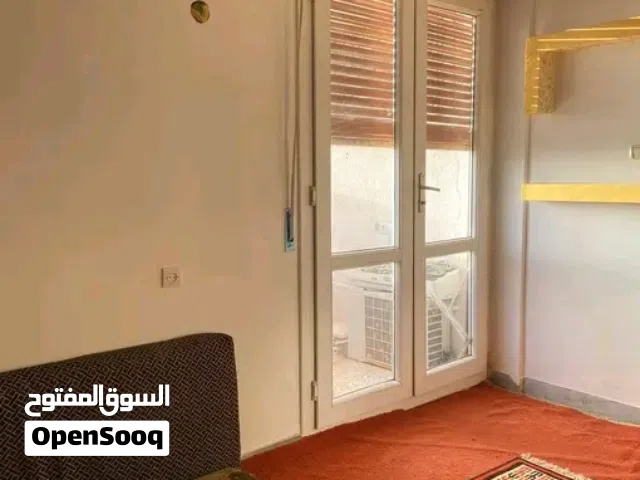 90 m2 More than 6 bedrooms Townhouse for Sale in Benghazi Masr St